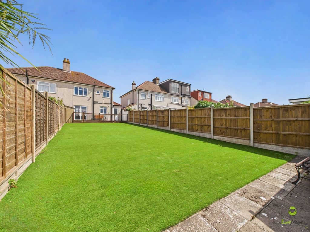 Property photo 1 of 23 Presented By Clinton At Ewemove Bexleyheath And Da