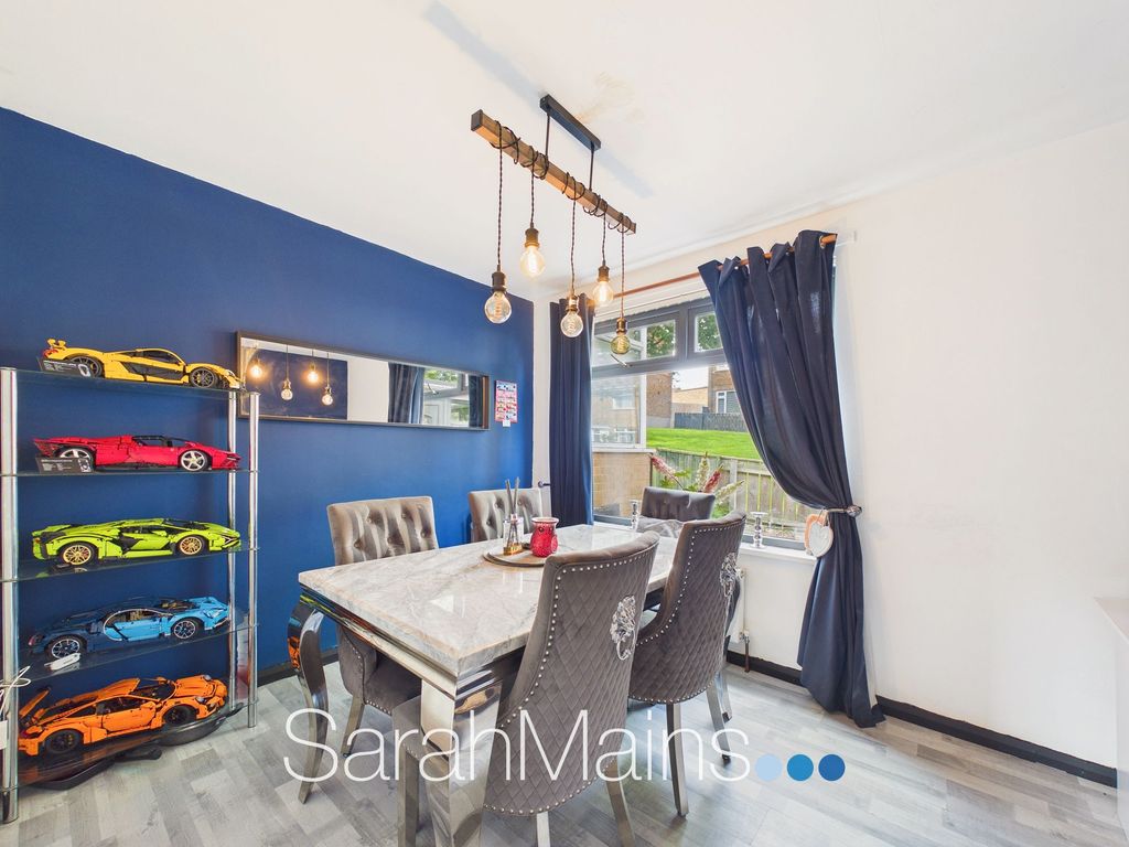 Property photo 3 of 15 Dining Room
