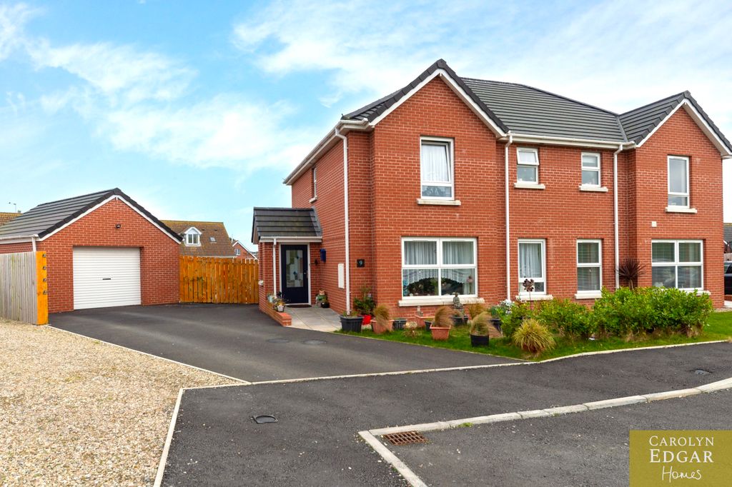 Property photo 1 of 25 004