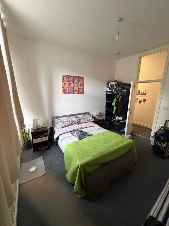 Property photo 1 of 2 Bedroom