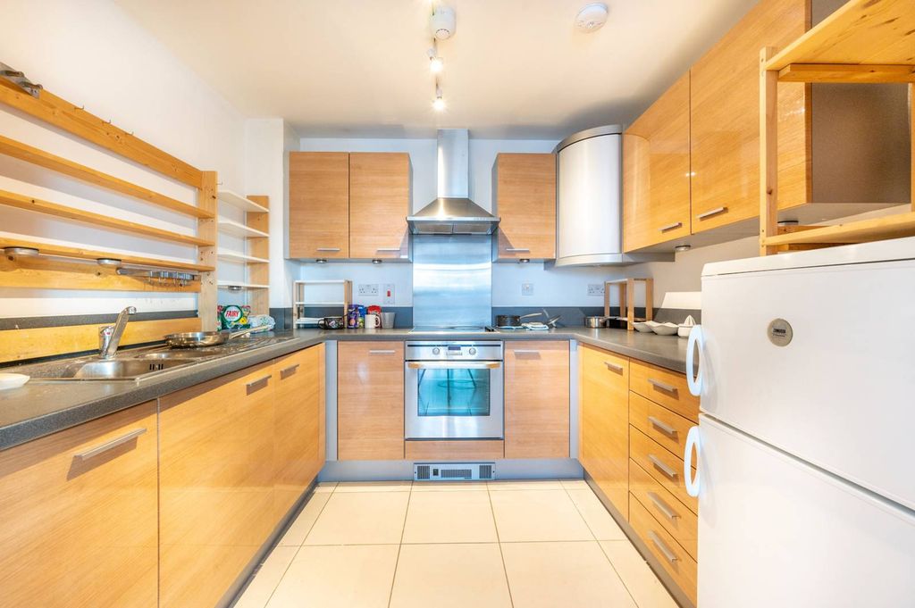 Property photo 2 of 7