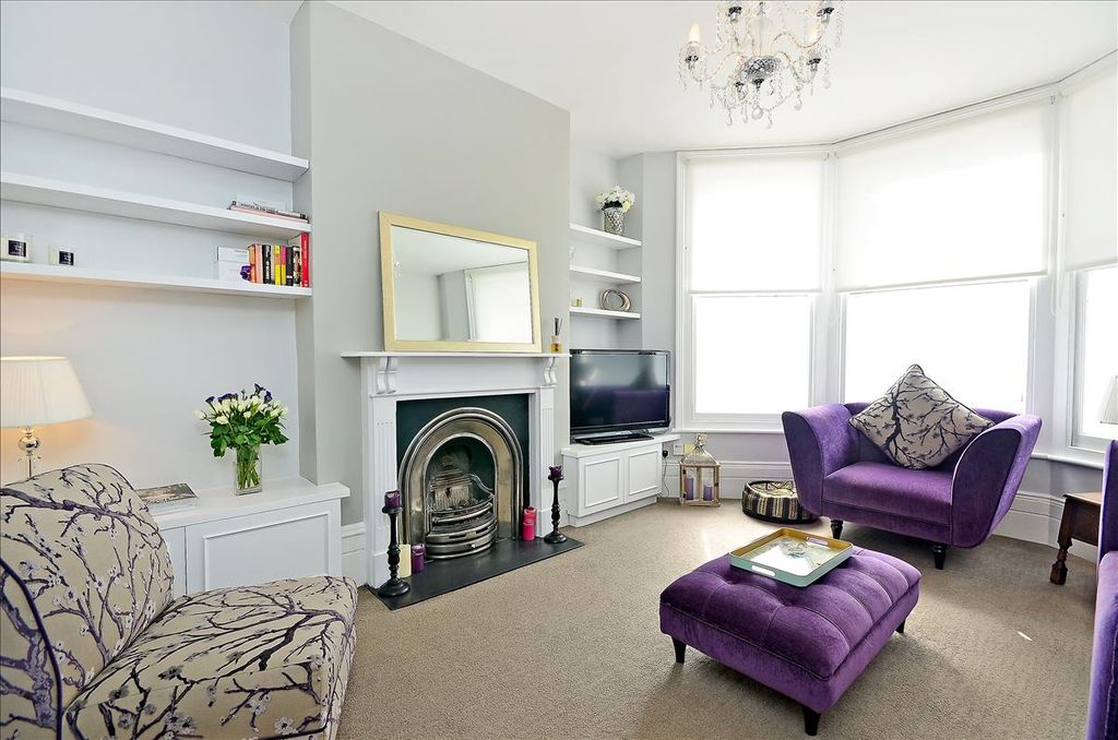 Property photo 2 of 10