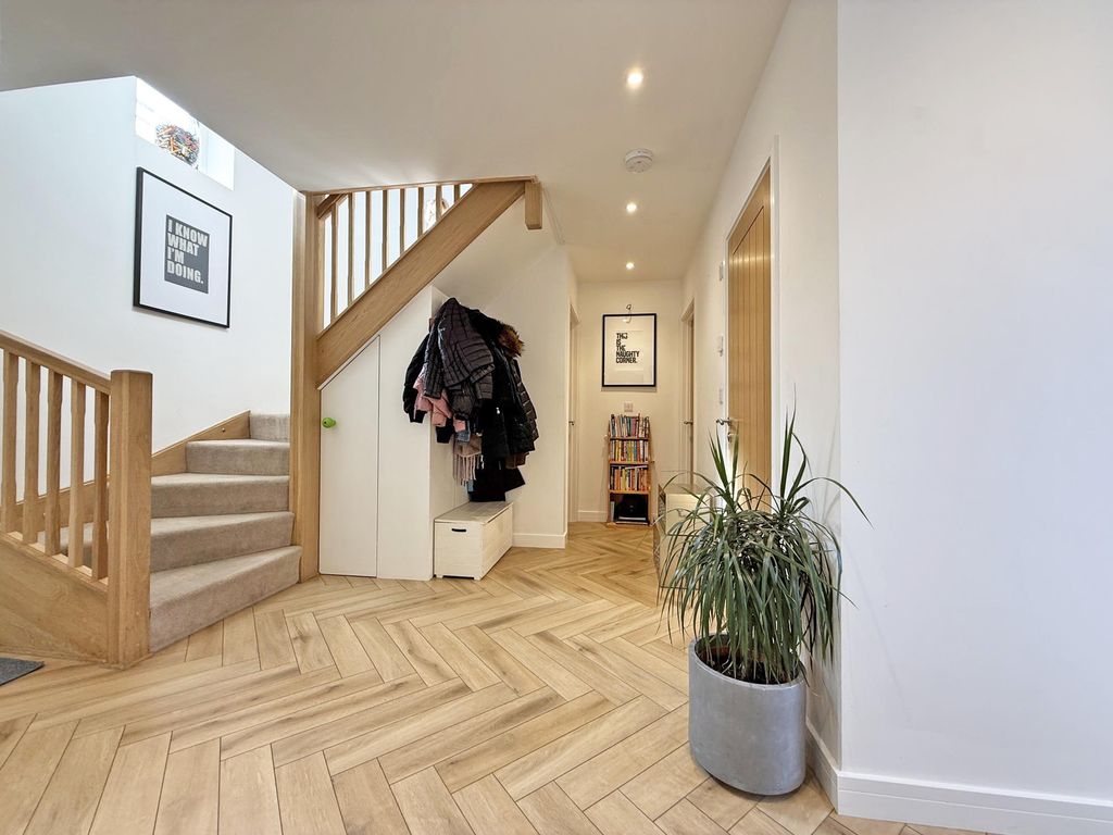 Additional image 6 of 4 bed detached house for saleThe Mount, Par, Cornwall PL24