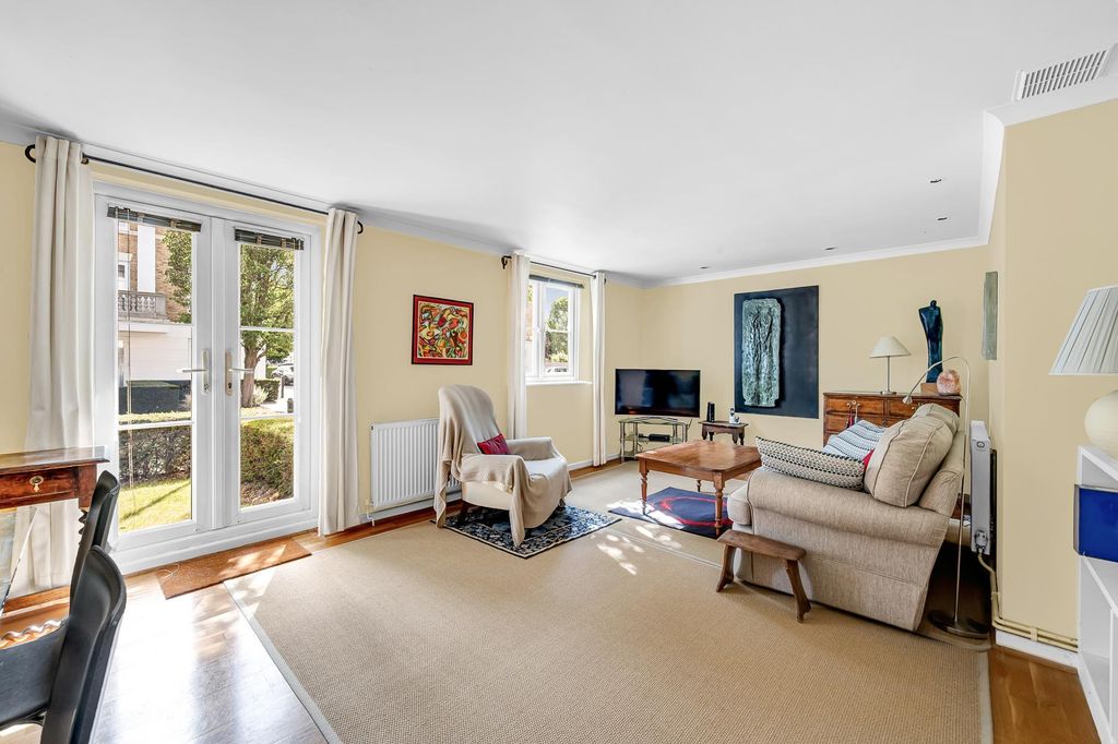 Property photo 3 of 11