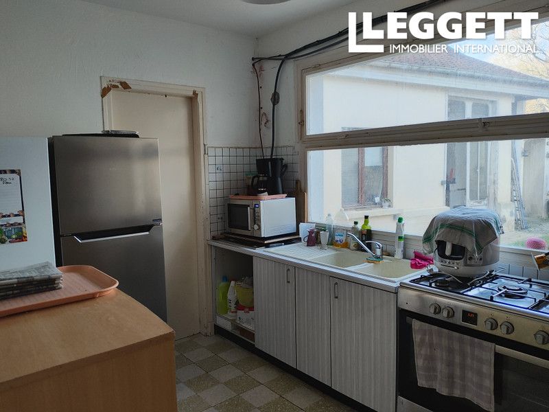 Property photo 3 of 10