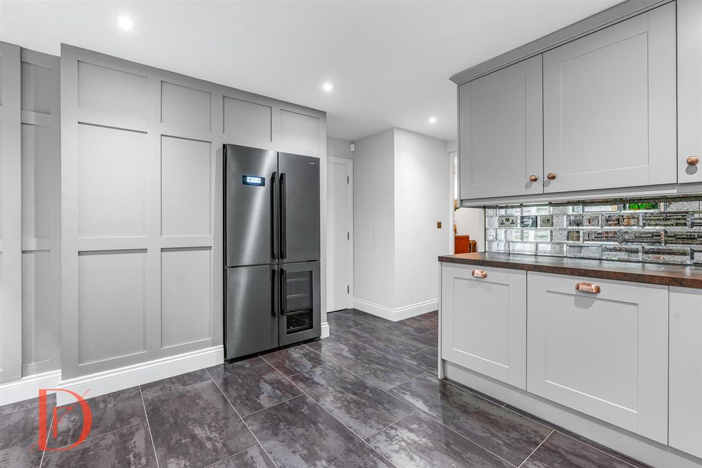 Additional image 20 of 4 bed detached house for saleWoodbury Hill, Loughton IG10