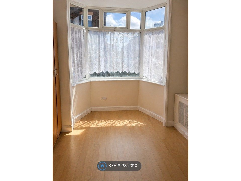 Property photo 2 of 3