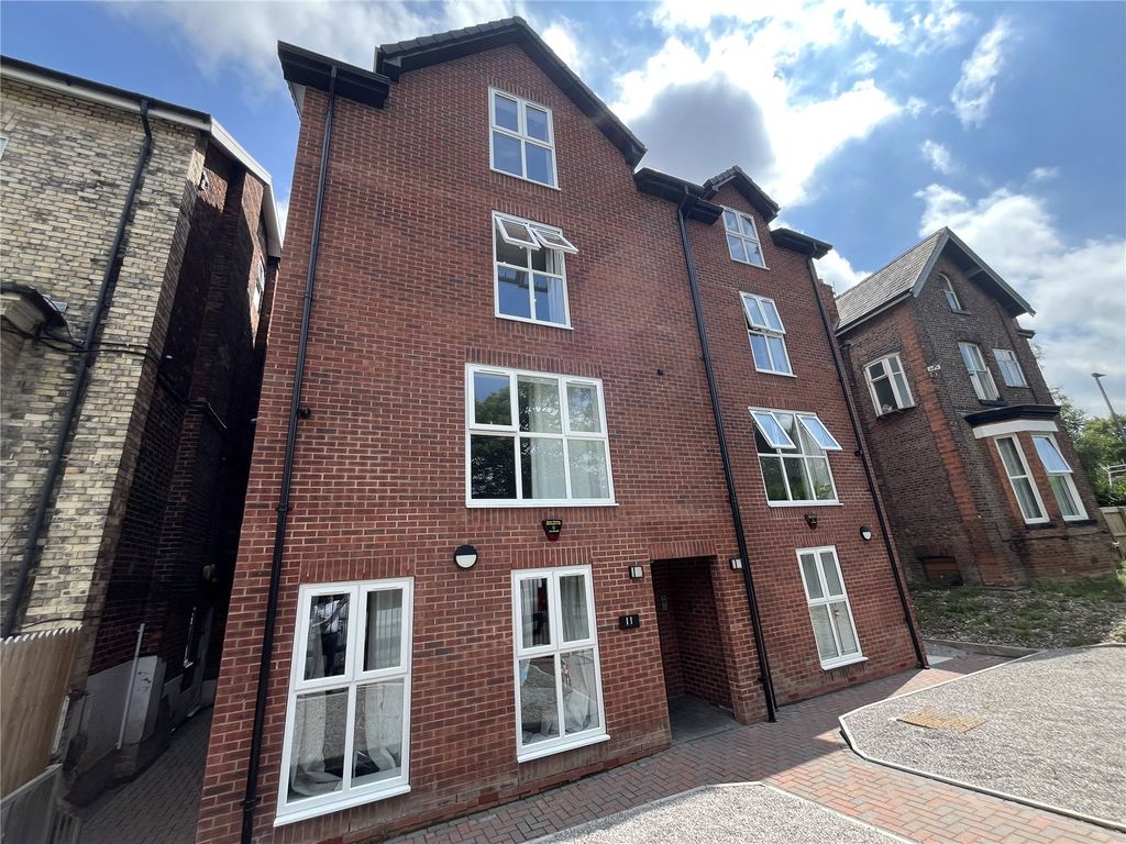 Property photo 1 of 7 External