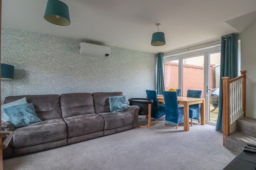 Property photo 3 of 16 4487906