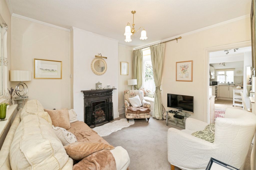 Property photo 3 of 13