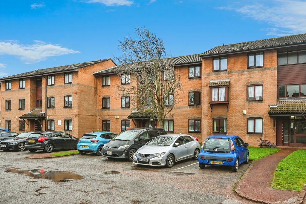 Property photo 2 of 12 Photo