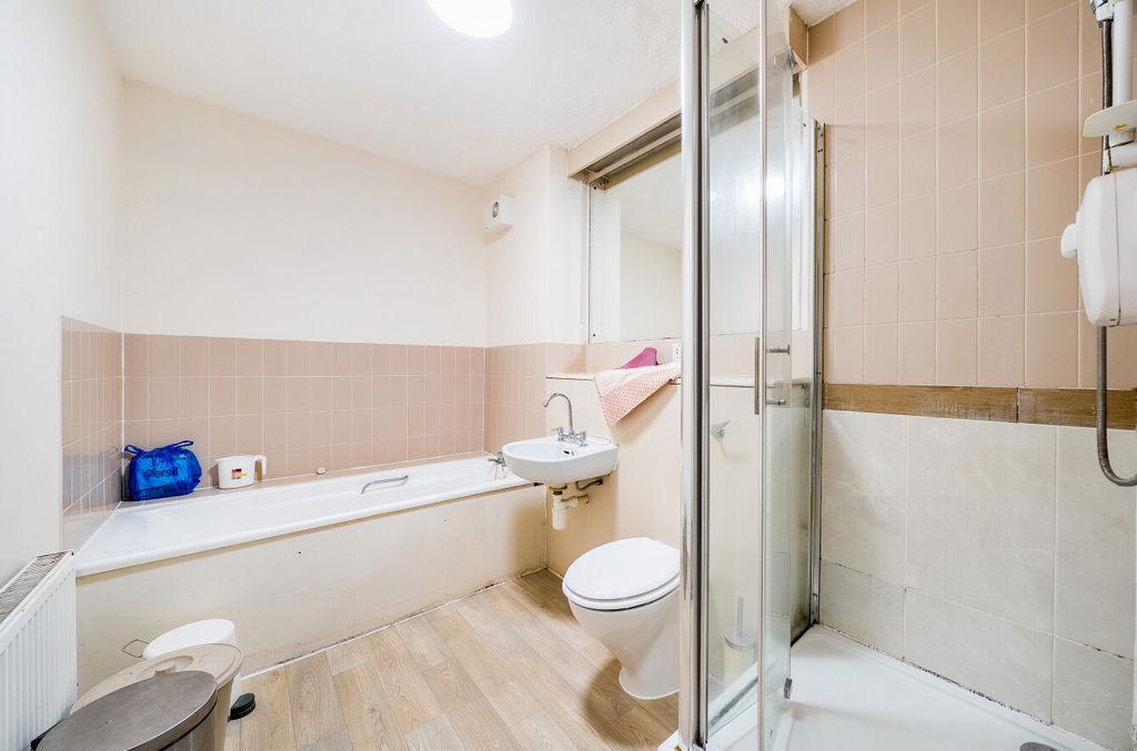 Property photo 3 of 11 1512435-1-6A9E736...