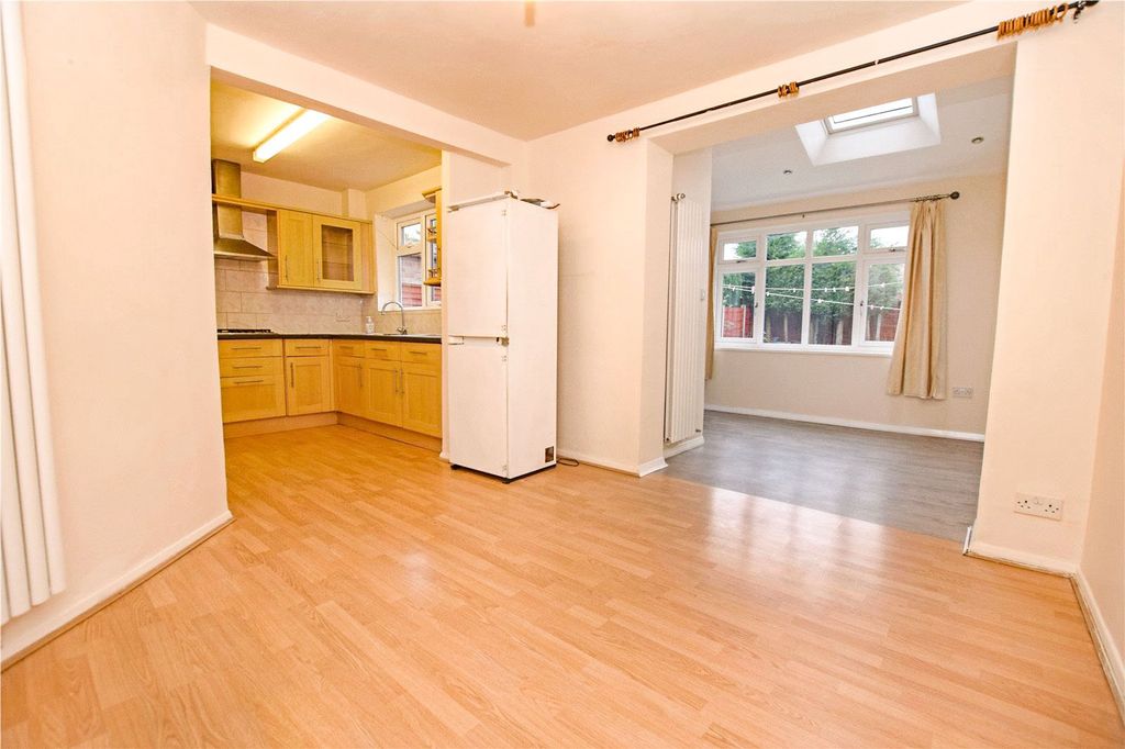 Property photo 2 of 16 Picture No. 46