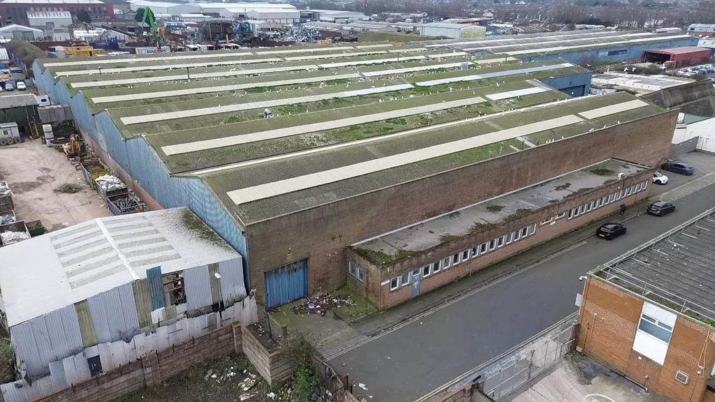 Property photo 1 of 13 Photo 5