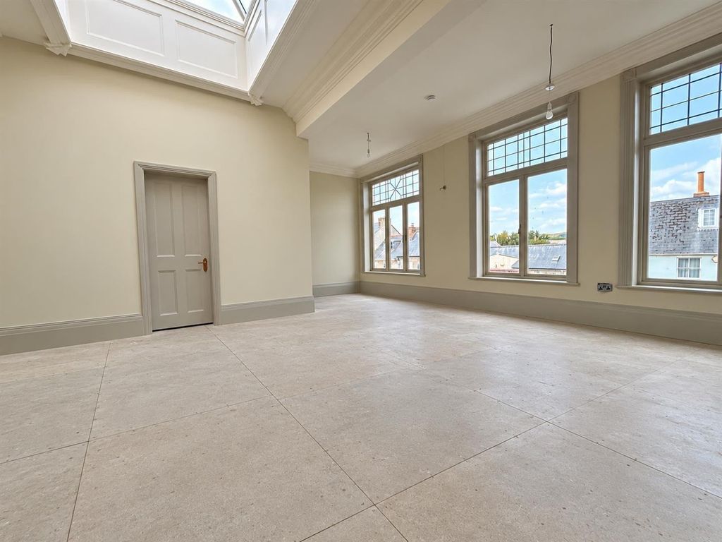 Property photo 2 of 8 Vy8Gl_O-W0Olzb74Ph7Yyq.Jpg
