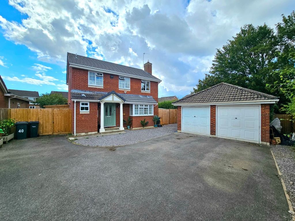 Property photo 1 of 21