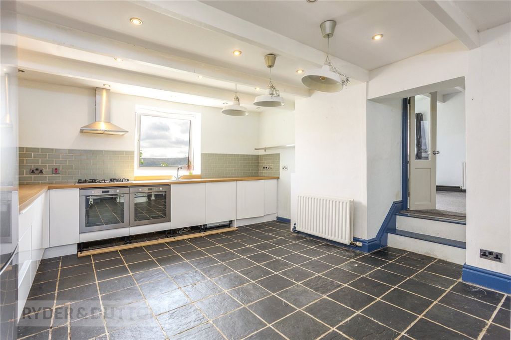 Property photo 3 of 15 Kitchen/Diner
