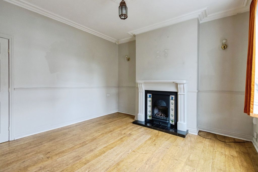 Property photo 2 of 16 Pbox-Img.Jpg