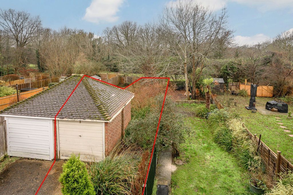 Property photo 2 of 13