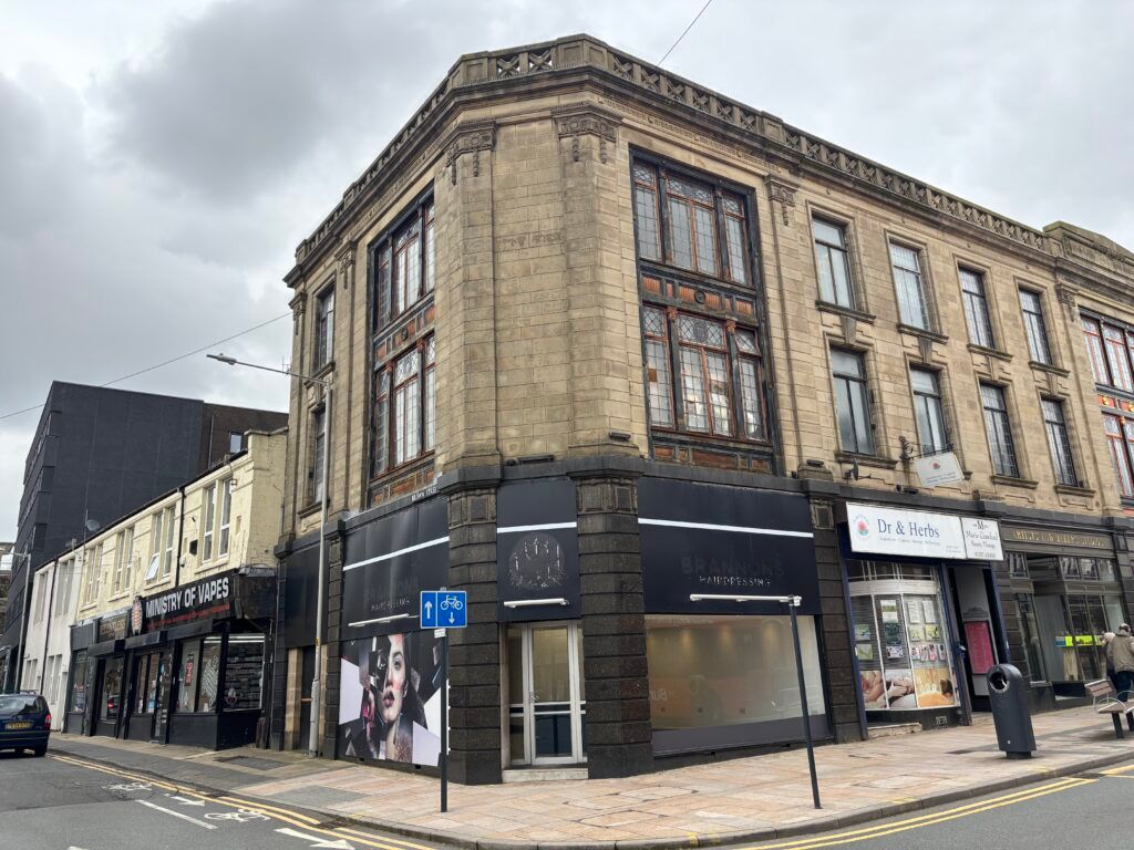 Property photo 1 of 5