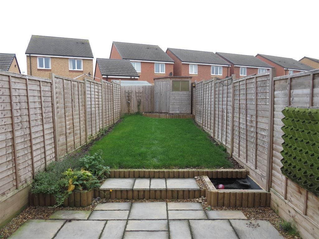 Property photo 2 of 9 Garden