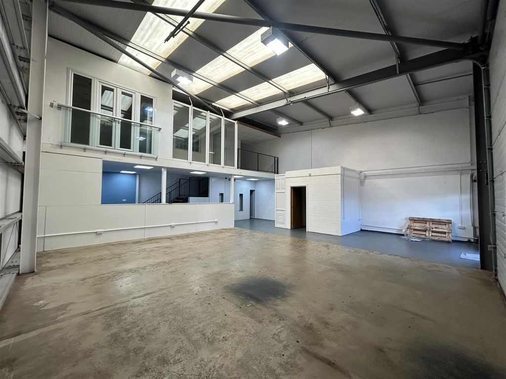 Property photo 2 of 8 Img_2749.Jpeg