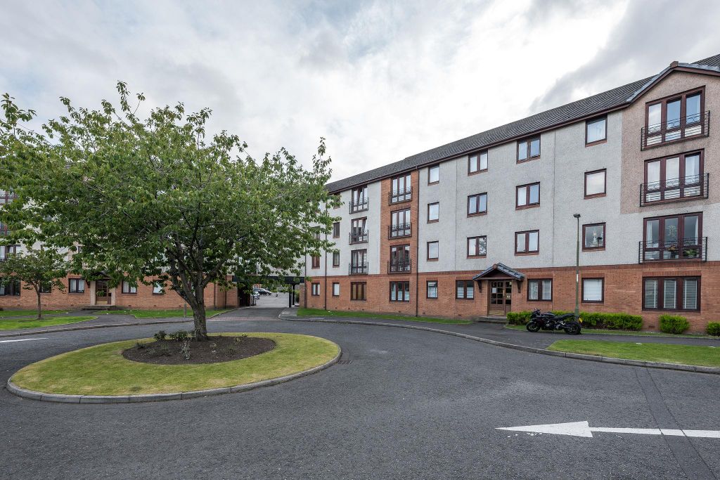 Property photo 1 of 15