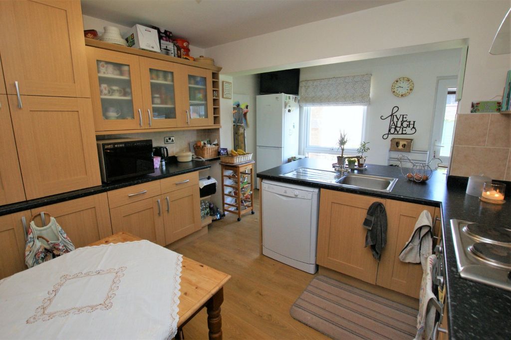 Property photo 3 of 12 Picture No. 08