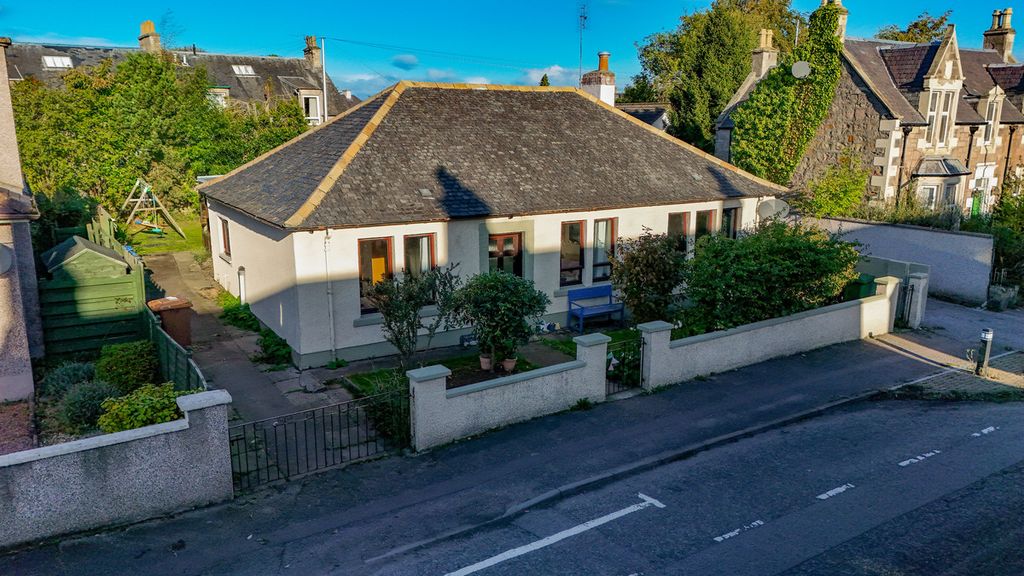 Property photo 1 of 50