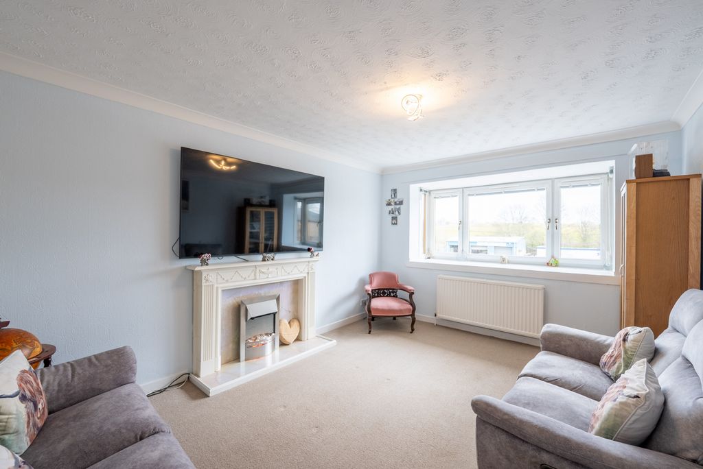 Property photo 2 of 27 Gallery