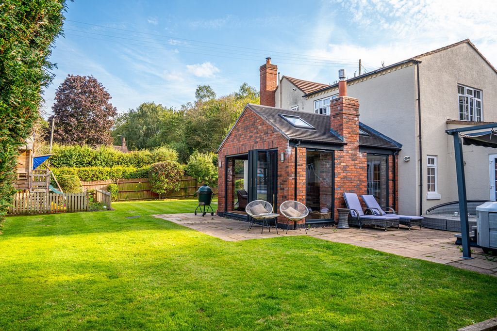 Property photo 1 of 38