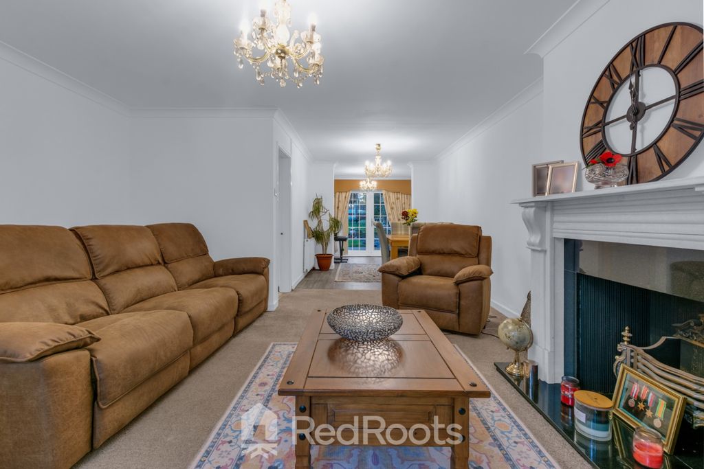Property photo 2 of 33 4675082