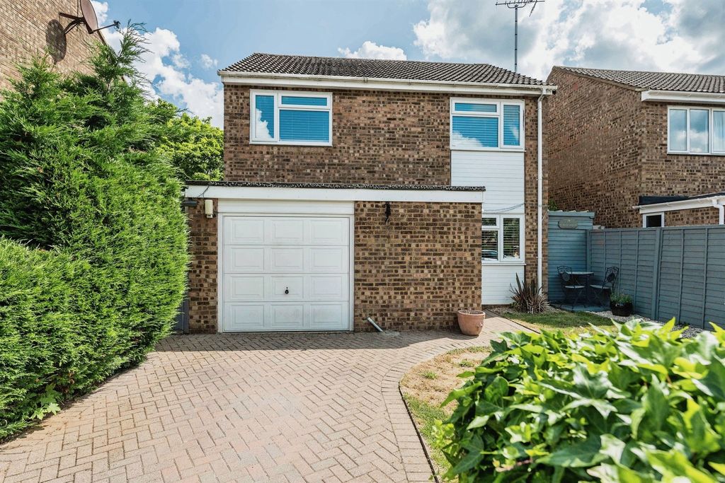 Property photo 1 of 16