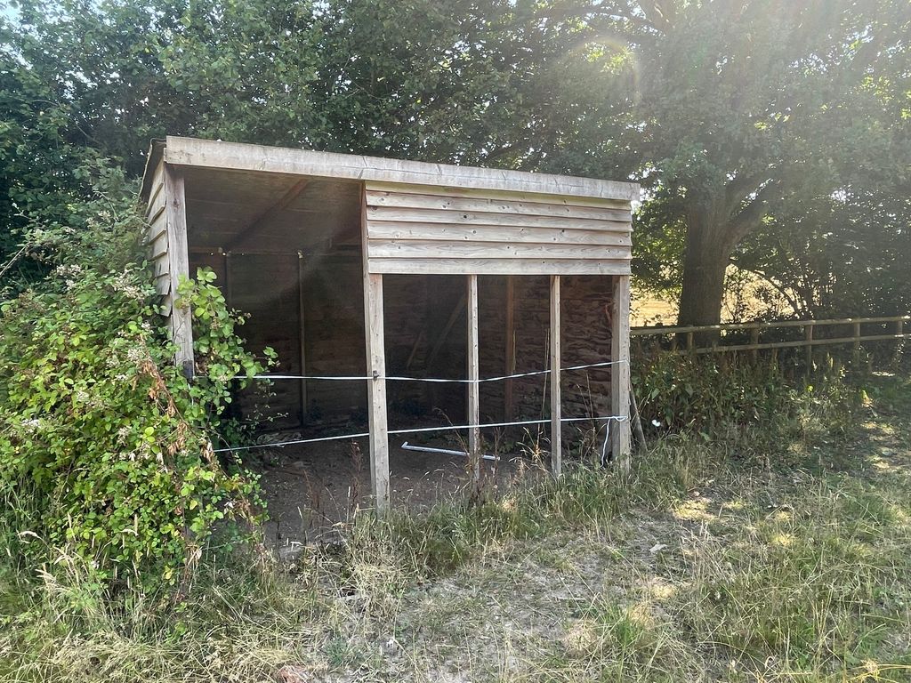 Property photo 3 of 6