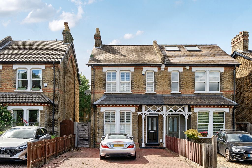 Property photo 1 of 12 1472645-2-6A2c212...