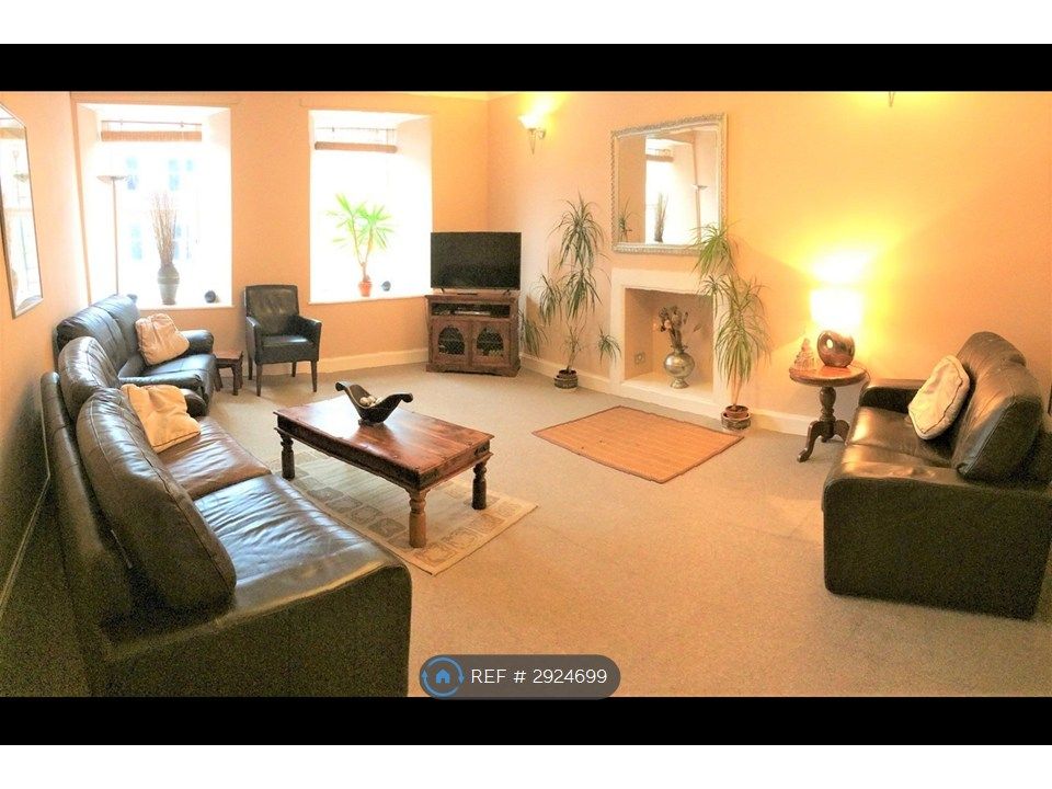 Property photo 2 of 7 Sitting Room