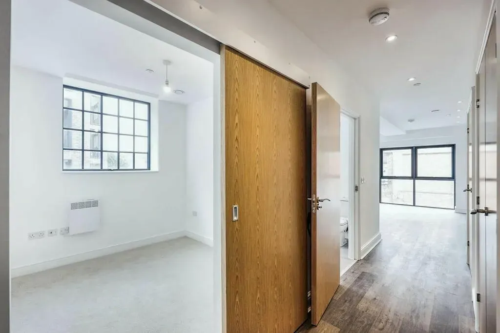 Property photo 1 of 5