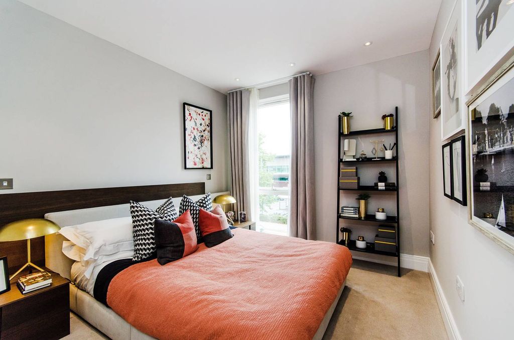 Property photo 3 of 19