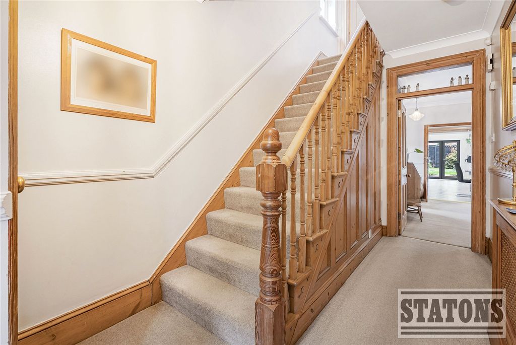 Property photo 2 of 18 Picture No. 18