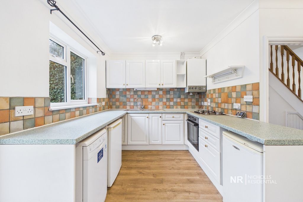 Property photo 3 of 15 Kitchen Area