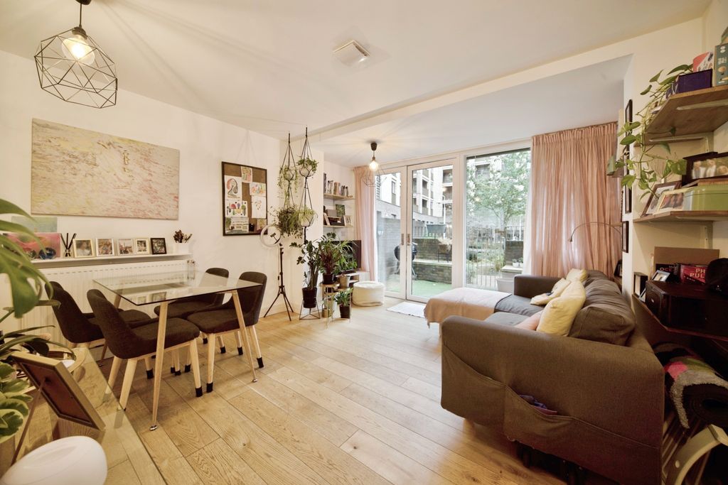 Property photo 2 of 17 Photo #2