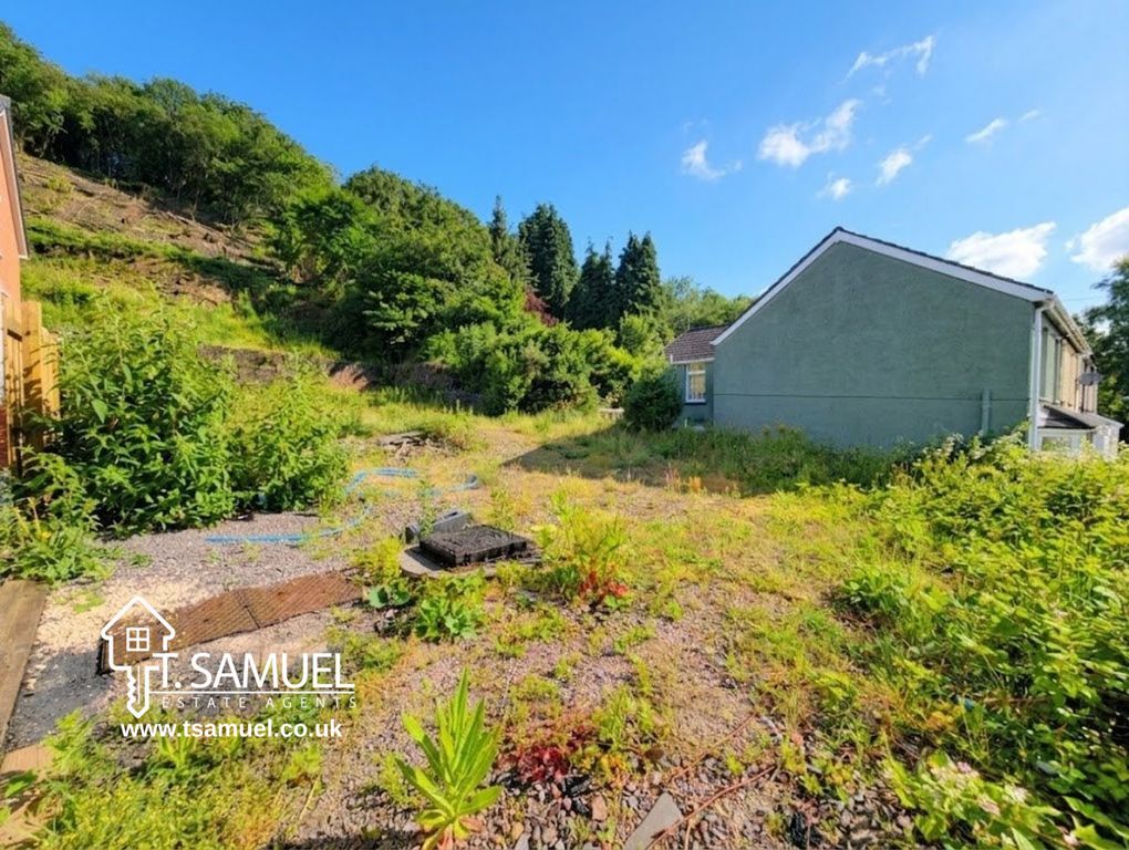 Property photo 1 of 12 Image~103