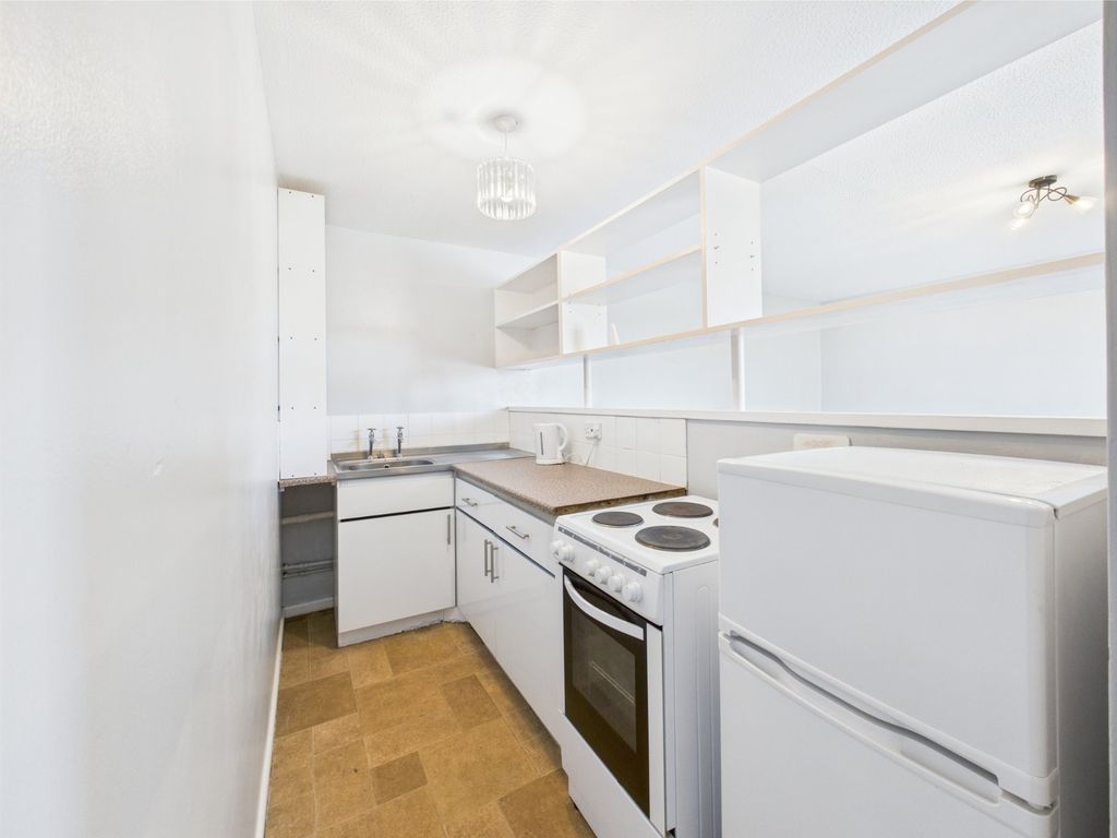 Property photo 3 of 5 Picture No. 10