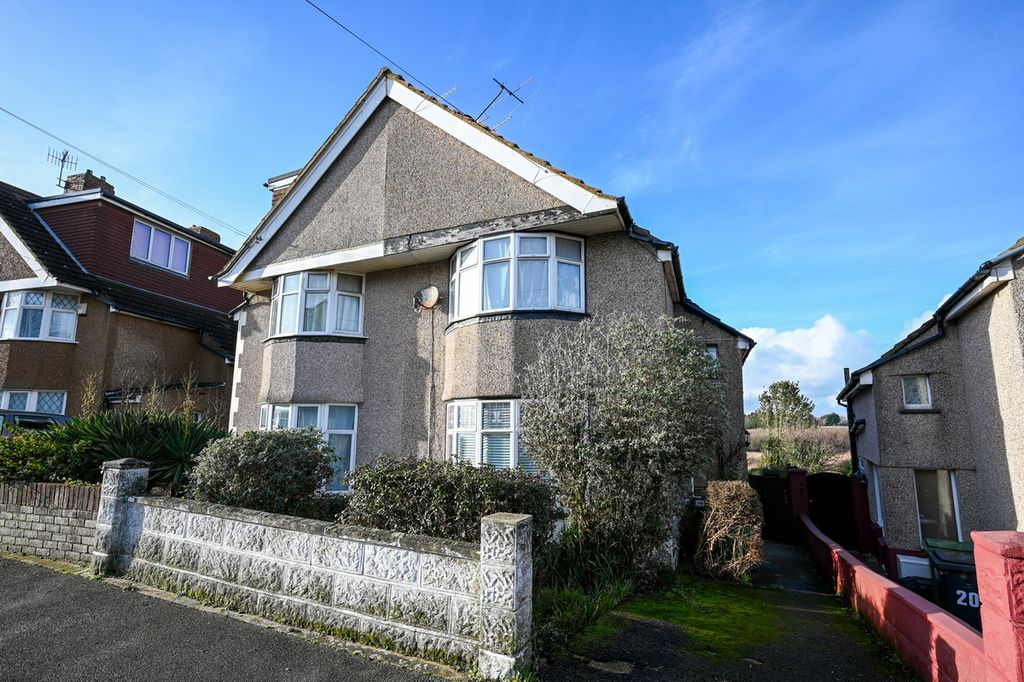 Property photo 1 of 26