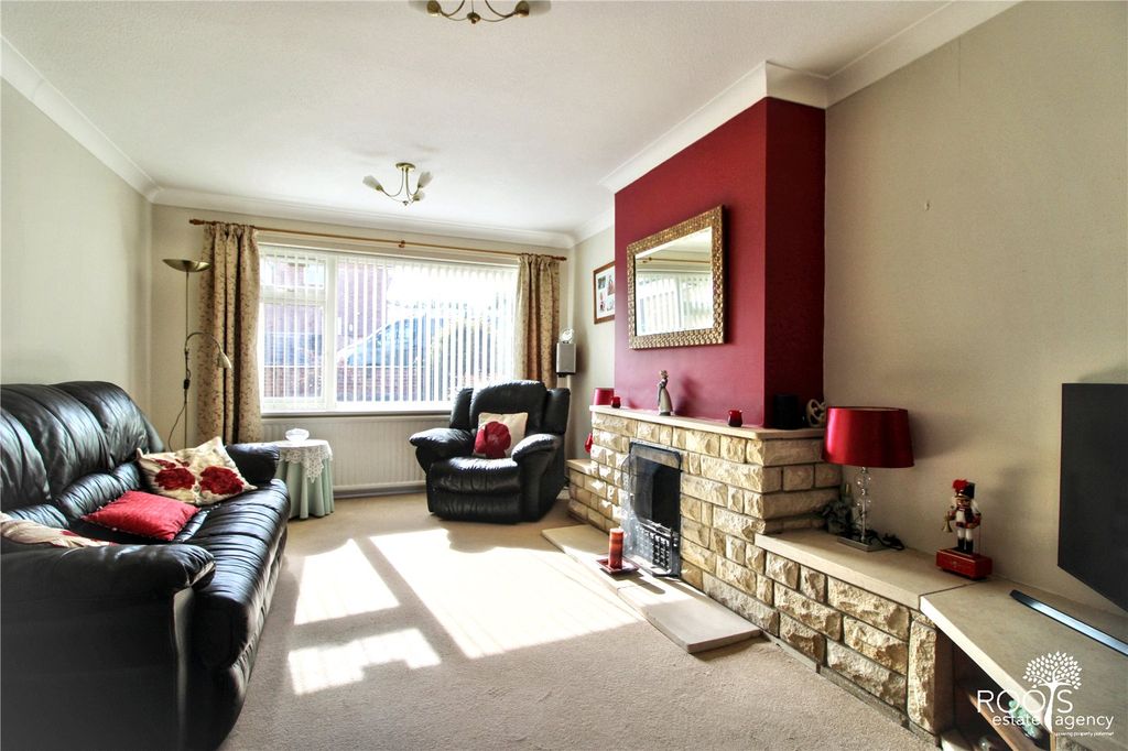 Property photo 3 of 13 Picture No. 05