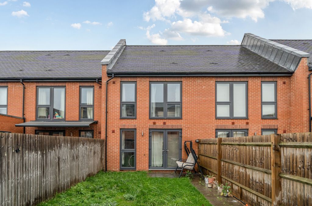 Property photo 1 of 22 1386052-7-69317dc...