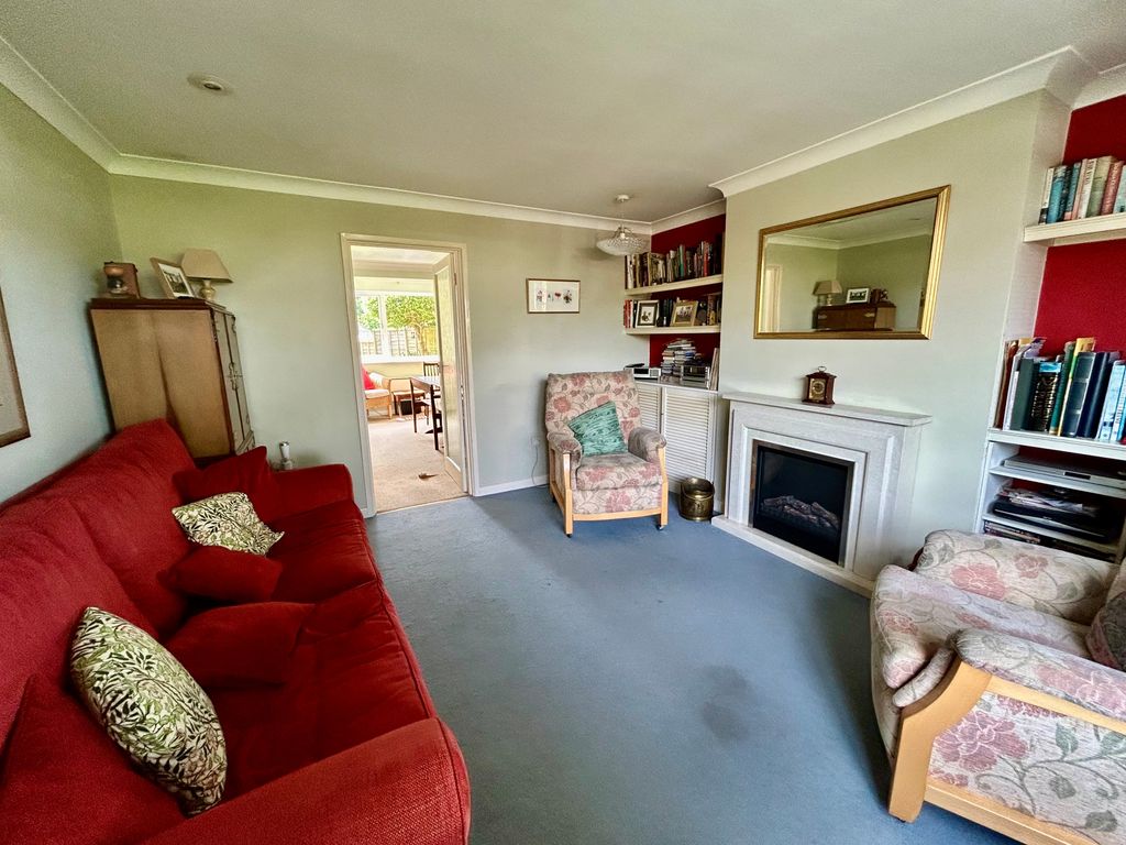 Property photo 2 of 18