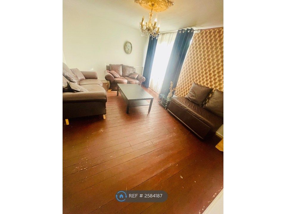 Property photo 1 of 1