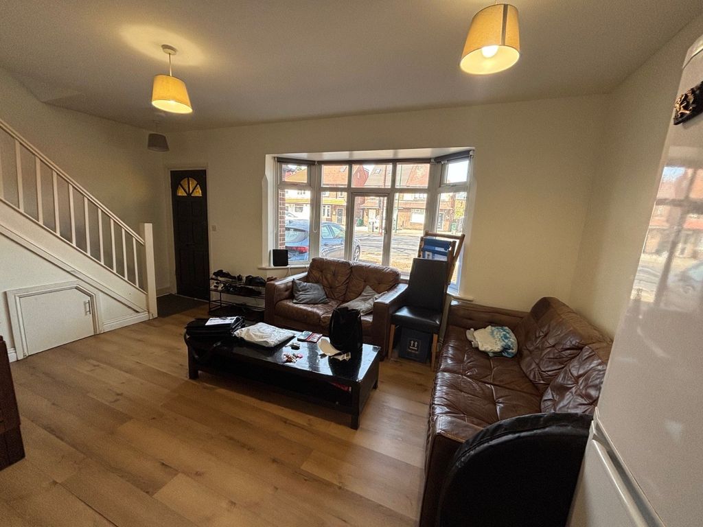 Property photo 3 of 9 Picture No. 08