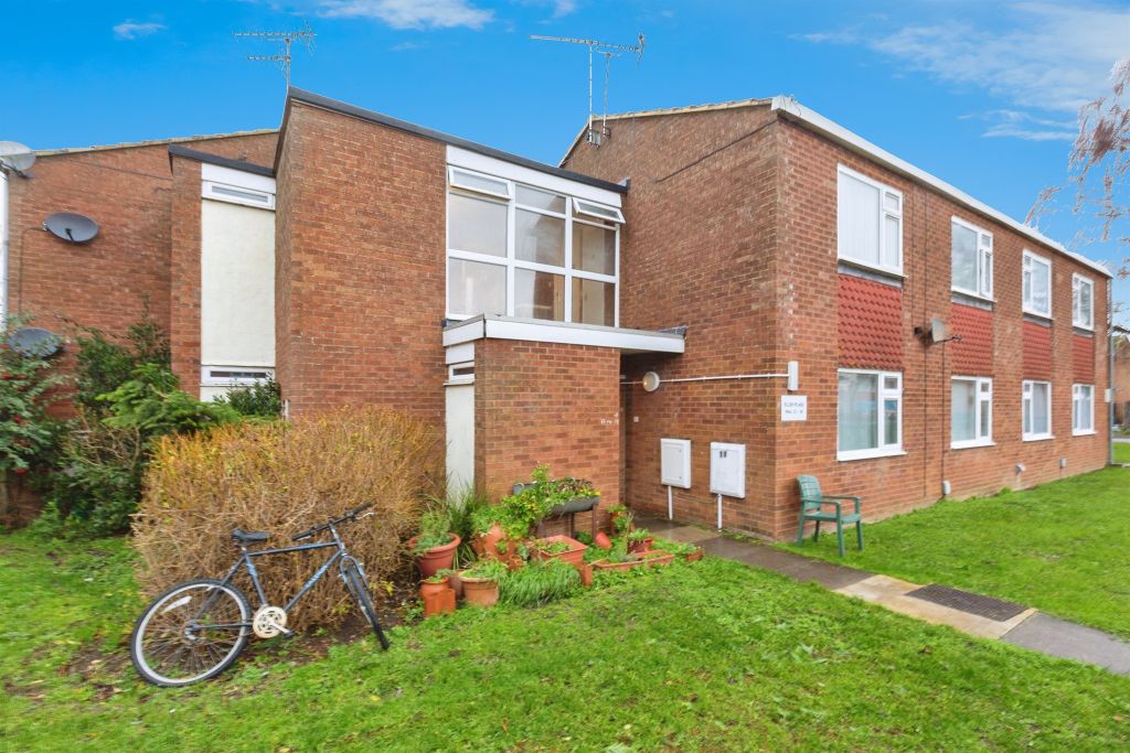 Property photo 1 of 18